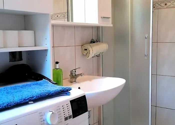 Spacious Borik & Parking Zára