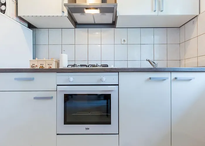 Apartman Spacious Borik & Parking Zára