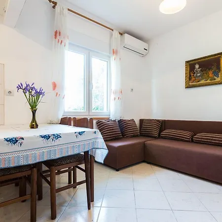 Διαμέρισμα Spacious Borik & Parking