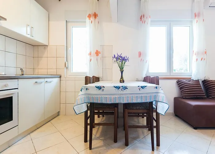 Spacious Borik & Parking Ζαντάρ